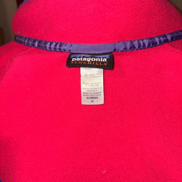 Patagonia Women’s Colorblock Fleece Jacket in Pink & Blue - Picture 8 of 8